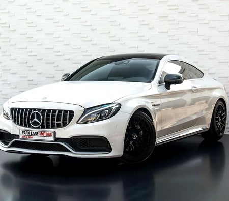 Mercedes Benz AMG C63 2017, photo 1 of 4