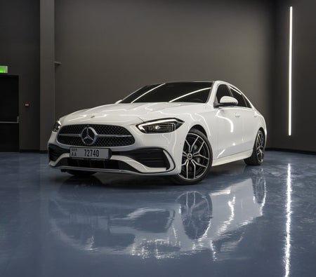 арендовать Мерседес Бенц С200 2023 в Абу-Даби