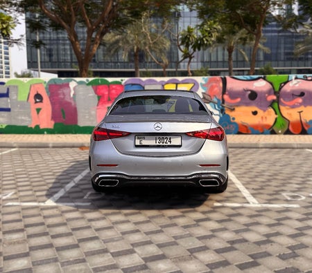 Mercedes Benz C200 2024