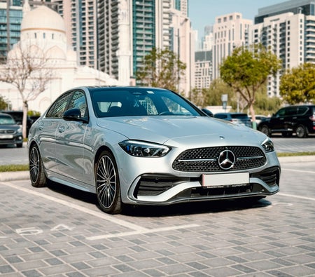 Mercedes Benz C200 2025