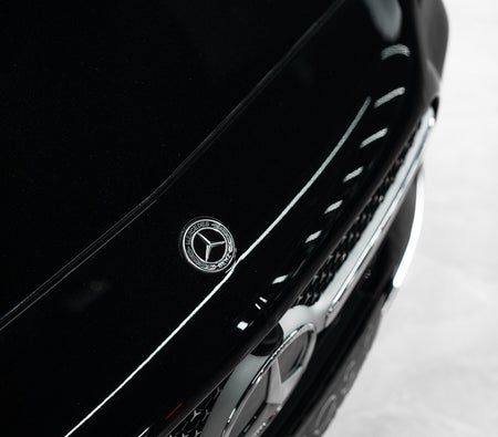 Mercedes Benz C200 2025