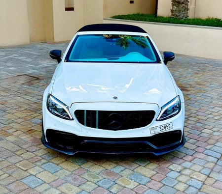 Mercedes Benz C300 Convertible 2023, photo 2 of 4
