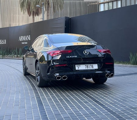 Noir Mercedes Benz CLA 250 2021