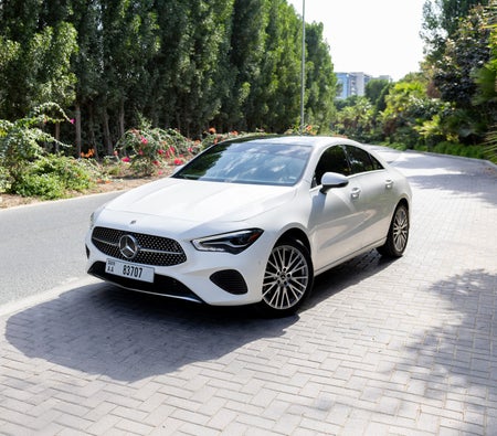 Mercedes Benz CLA 250 2025