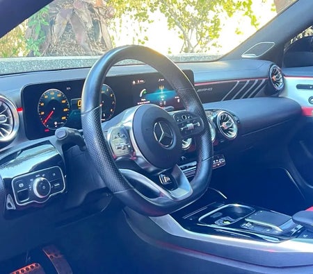 Blanc Mercedes Benz AMG CLA 35 2021 Blanc Mercedes Benz AMG CLA 35 2021
