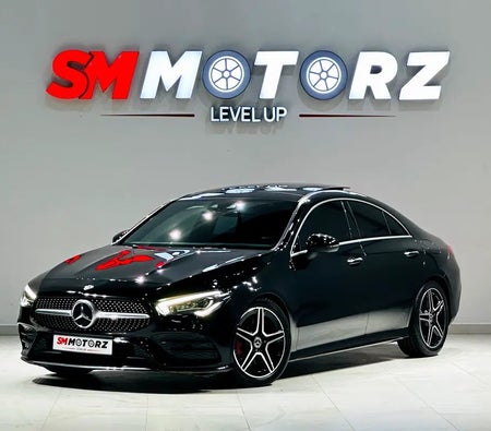Black Mercedes Benz CLA 250 4MATIC 2022