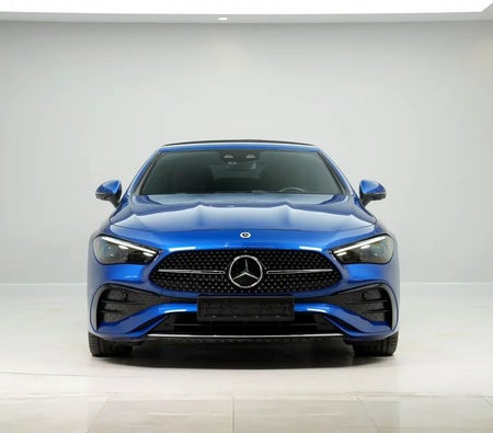 Blu Mercedes Benz CLE 200 2024