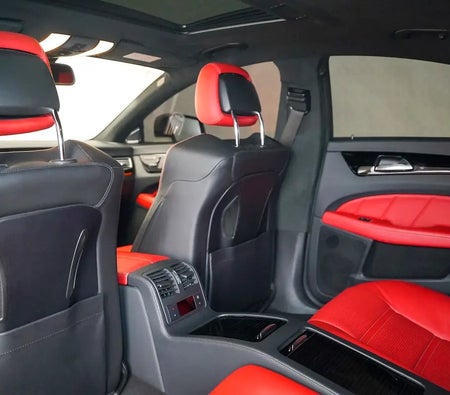 Weiß Mercedes Benz CLS 63 AMG 2013