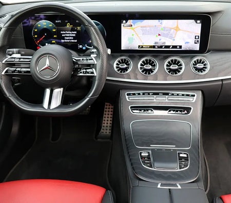 Mercedes Benz E200  2021, photo 3 of 4