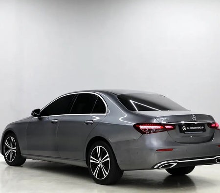 Mercedes Benz E200 2021, photo 4 of 4