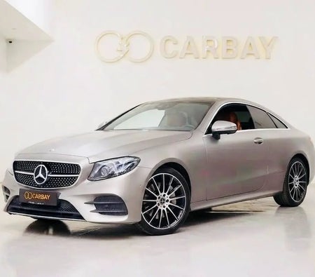 Gold Mercedes Benz E200 2021 Gold Mercedes Benz E200 2021