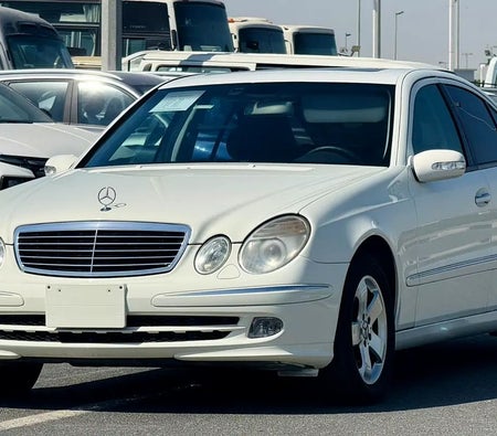 Mercedes Benz E 240 2003, photo 2 of 4