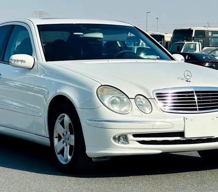 Mercedes Benz E 240 2002, photo 3 of 4