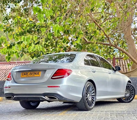 Mercedes Benz E 300 4matic 2017, photo 3 of 4