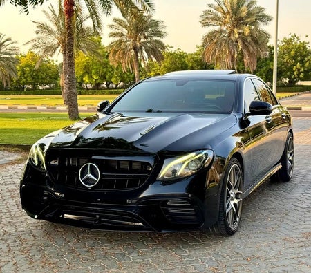 Schwarz Mercedes Benz E 300 4matic 2017 Schwarz Mercedes Benz E 300 4matic 2017