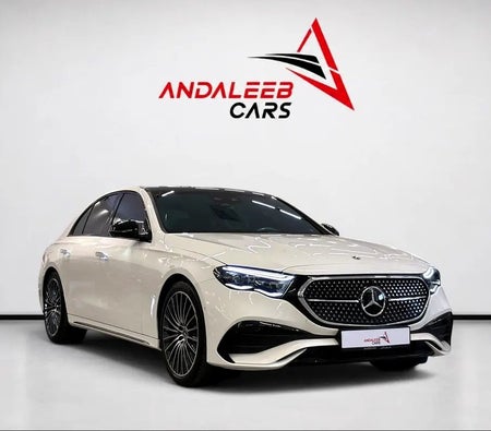 Mercedes Benz E300 2024, photo 3 of 4