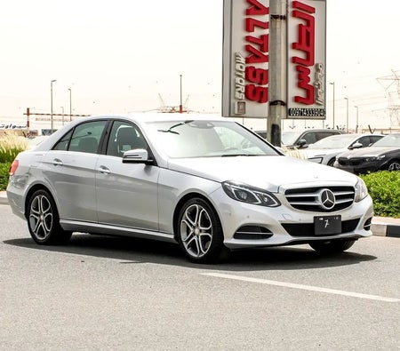 Mercedes Benz E400 2013, photo 1 of 4