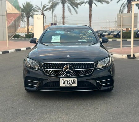 Mercedes Benz AMG E43 2017, photo 3 of 4