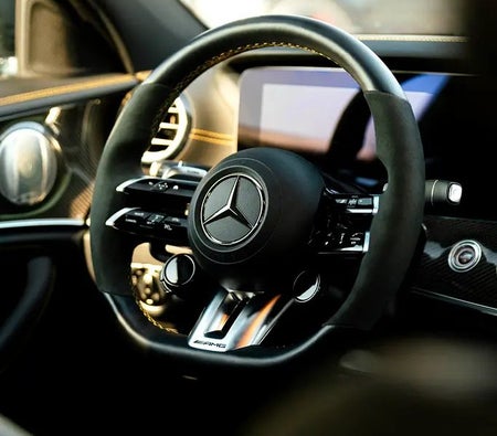 Mercedes Benz AMG E63 S 2021, photo 3 of 4