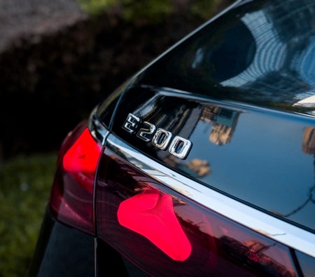 Mercedes Benz E200 2025