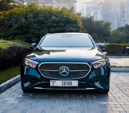 Mercedes Benz E200 2025