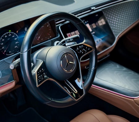 Mercedes Benz E200 2025