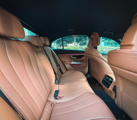 Mercedes Benz E200 2025
