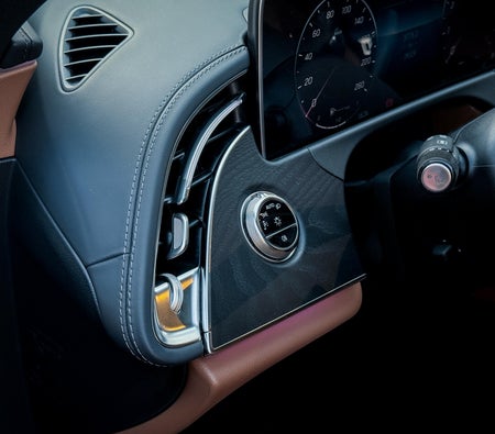 Mercedes Benz E200 2025