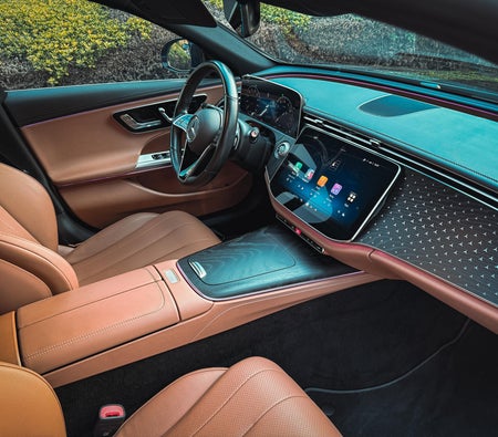 Mercedes Benz E200 2025