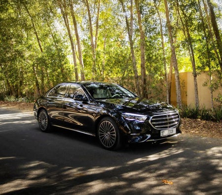 Mercedes Benz E200 2025