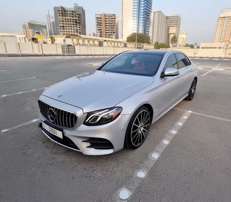 Usato Mercedesbenz E300  in Ras Al Khaimah