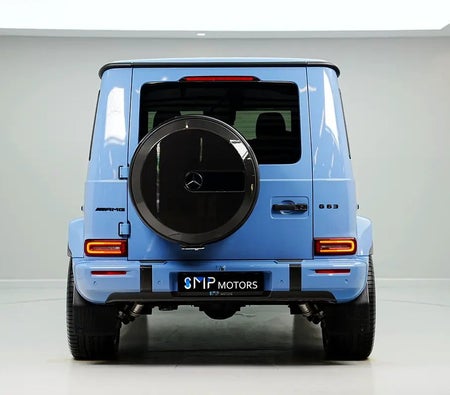 Blu Mercedes Benz G63 AMG 2025