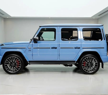 Blu Mercedes Benz G63 AMG 2025
