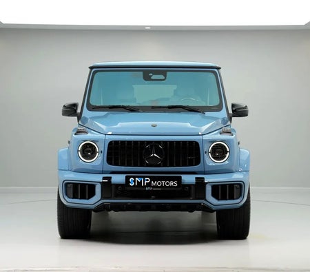 Blue Mercedes Benz G63 AMG 2027