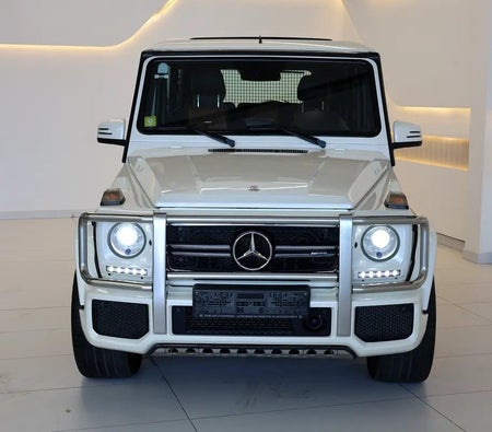 White Mercedes Benz G63 AMG 2016