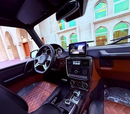 Черный Mercedes Benz G63 AMG 2017 год Черный Mercedes Benz G63 AMG 2017 год