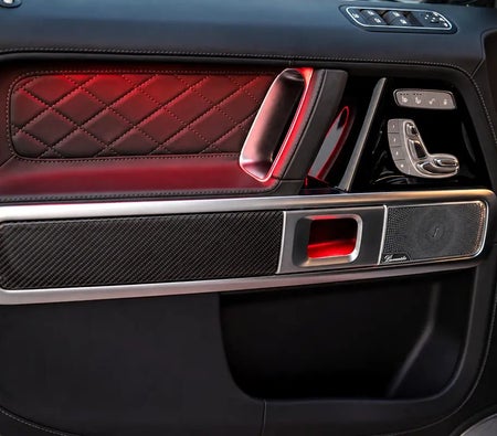 Weiß Mercedes Benz G63 AMG 2020 Weiß Mercedes Benz G63 AMG 2020