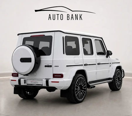 Weiß Mercedes Benz G63 AMG 2024