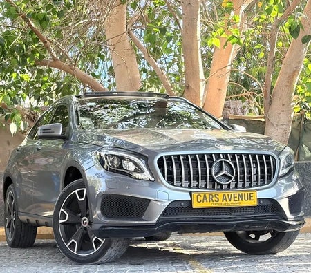 Mercedes Benz GLA 250 AMG 2020, photo 2 of 4