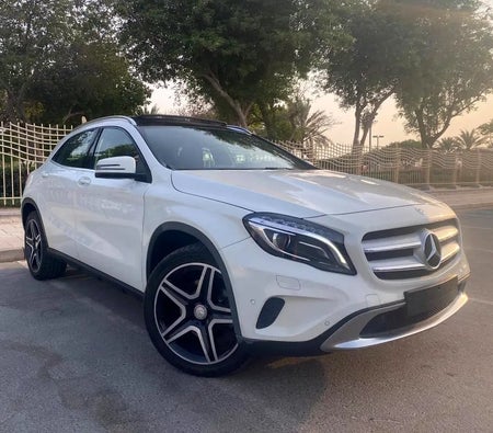 Mercedes Benz GLA 250 2015, photo 2 of 4
