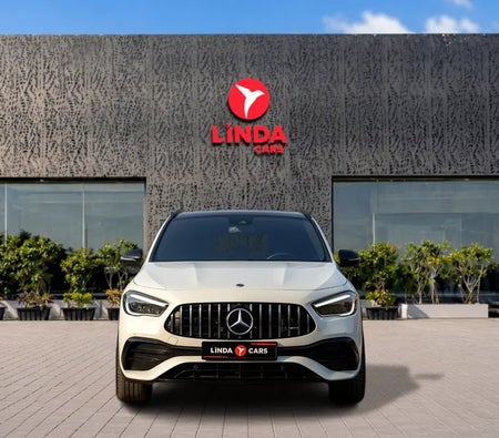 Mercedes Benz GLA 35 AMG 2021, photo 2 of 4