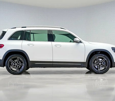 Weiß Mercedes Benz GLB 250 4MATIC 2025 Weiß Mercedes Benz GLB 250 4MATIC 2025