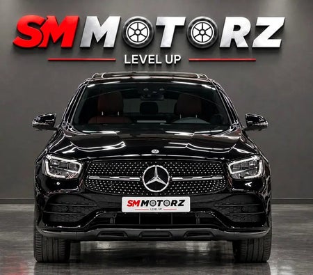 Black Mercedes Benz GLC 300 AMG 4MATIC 2022