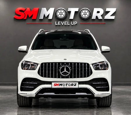 White Mercedes Benz GLE 350 2022