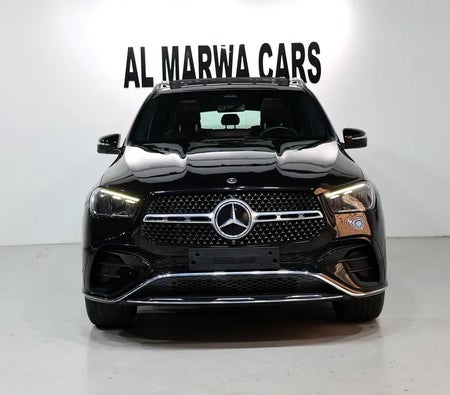 Black Mercedes Benz GLE 450 4Matic 2024