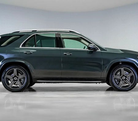 Grau Mercedes Benz GLE 450 AMG 4MATIC 2025 Grau Mercedes Benz GLE 450 AMG 4MATIC 2025