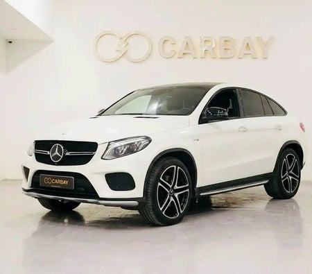 Weiß Mercedes Benz AMG GLE 43 2017 Weiß Mercedes Benz AMG GLE 43 2017