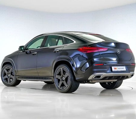 Schwarz Mercedes Benz GLE Coupe 2025
