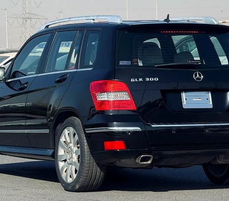 Black Mercedes Benz GLK 300 4matic 2010