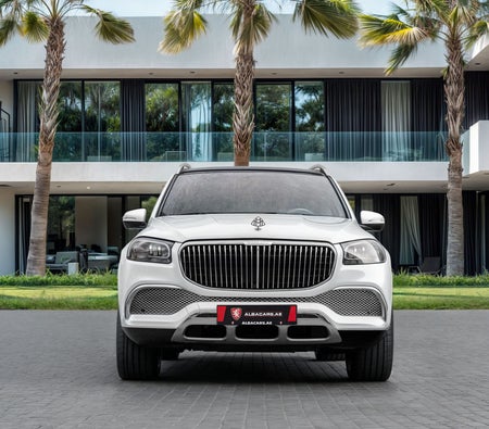 White Mercedes Benz Maybach 2023